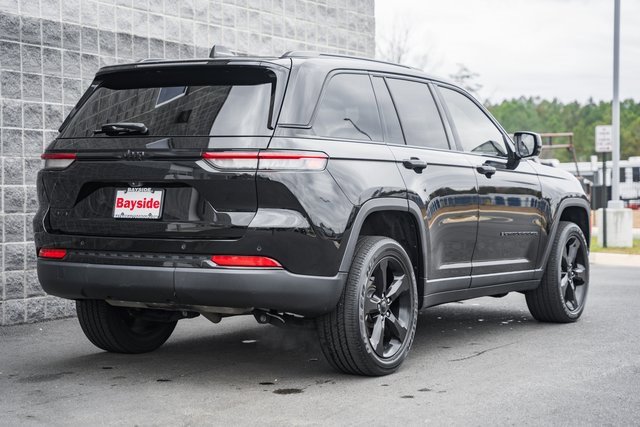 Used 2022 Jeep Grand Cherokee Altitude image 6