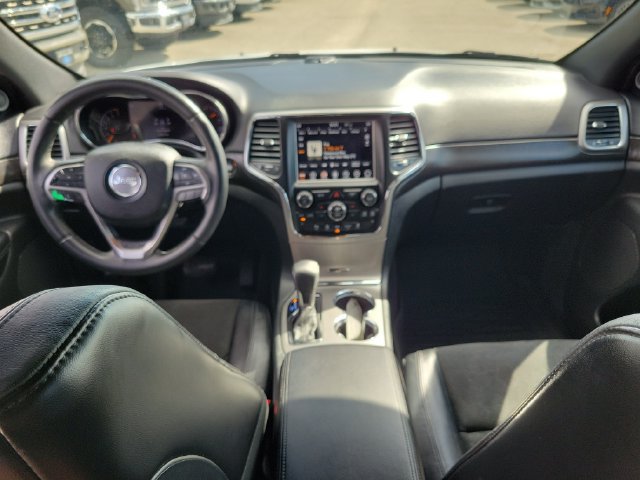 Used 2018 Jeep Grand Cherokee Laredo RWD image 19