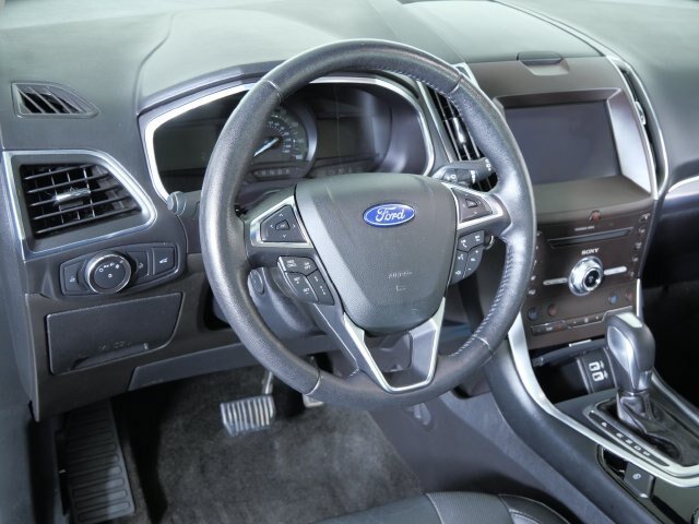 Certified 2018 Ford Edge Titanium w/ Equipment Group 301A AWD/4WD image 21