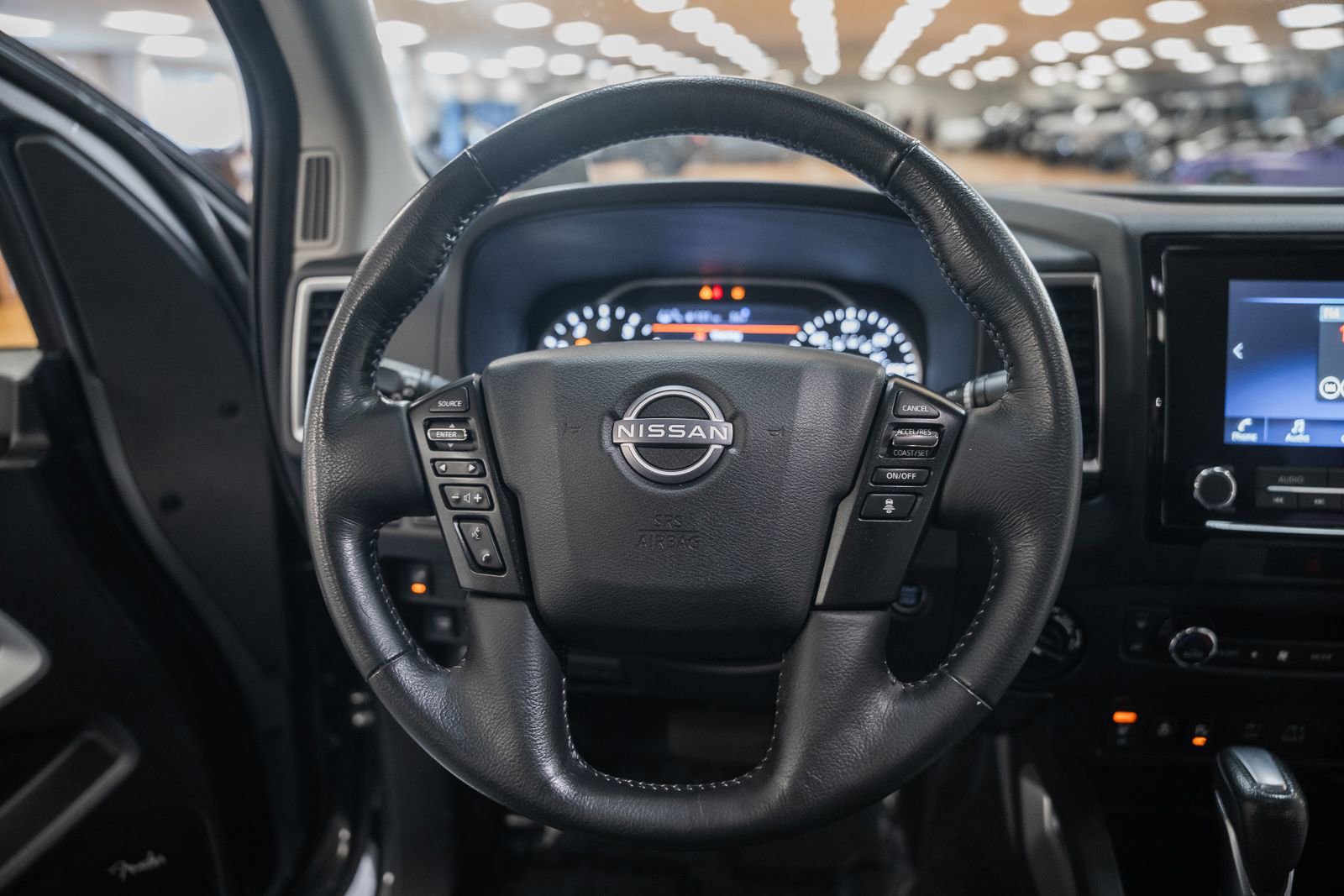 Used 2023 Nissan Frontier SV w/ SV Premium Package image 36