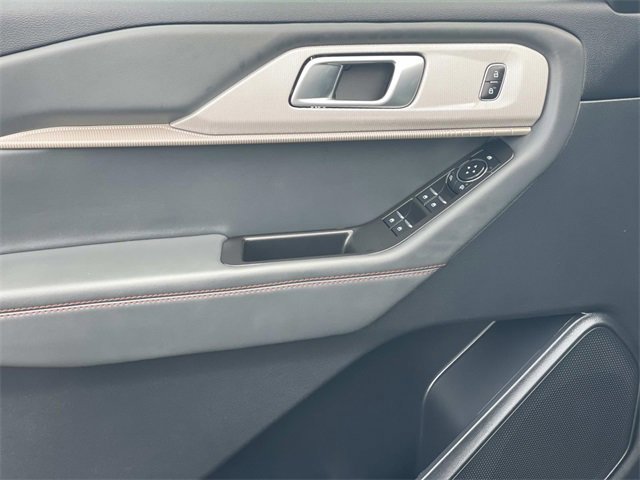 Certified 2025 Ford Explorer Active w/ Active Comfort Package image 21