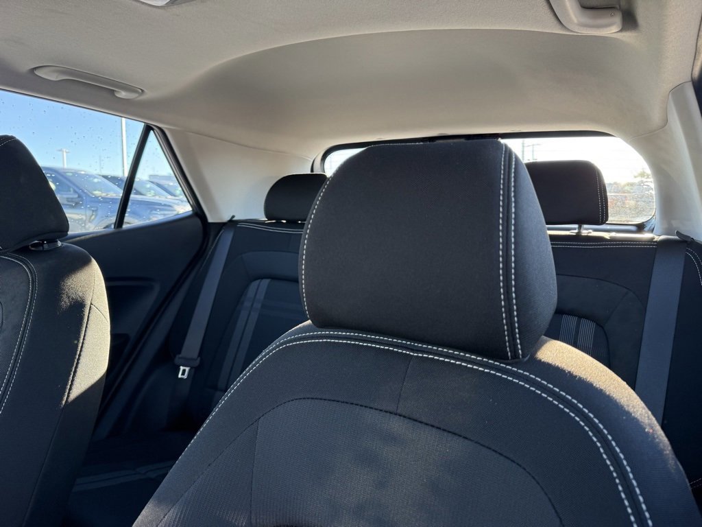 Used 2025 Hyundai Venue SEL image 23