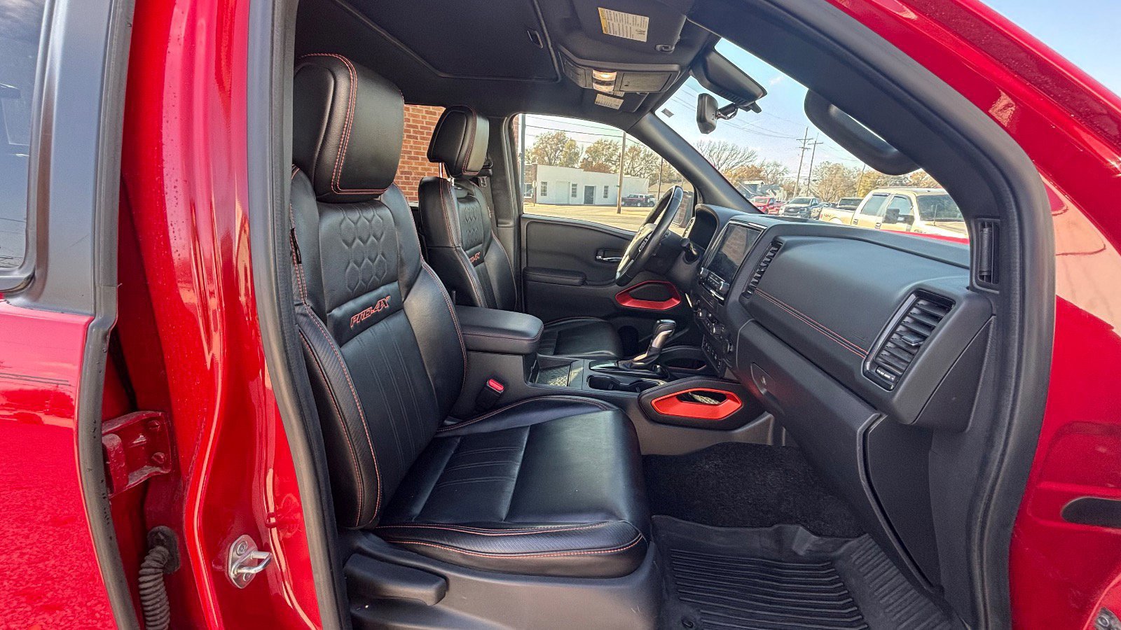 Used 2023 Nissan Frontier PRO-4X w/ Pro-4X Premium Package image 26