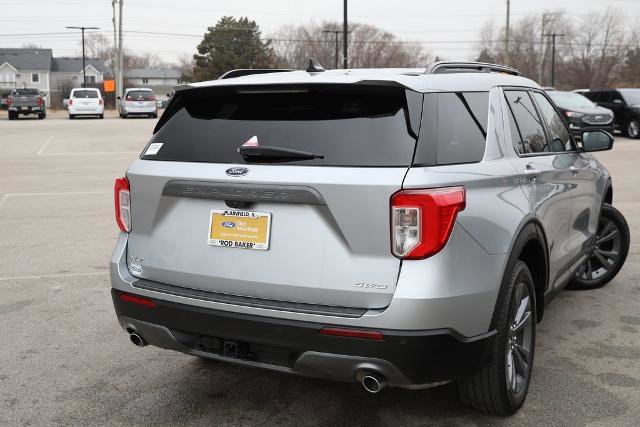 Certified 2022 Ford Explorer XLT w/ Equipment Group 202A image 4