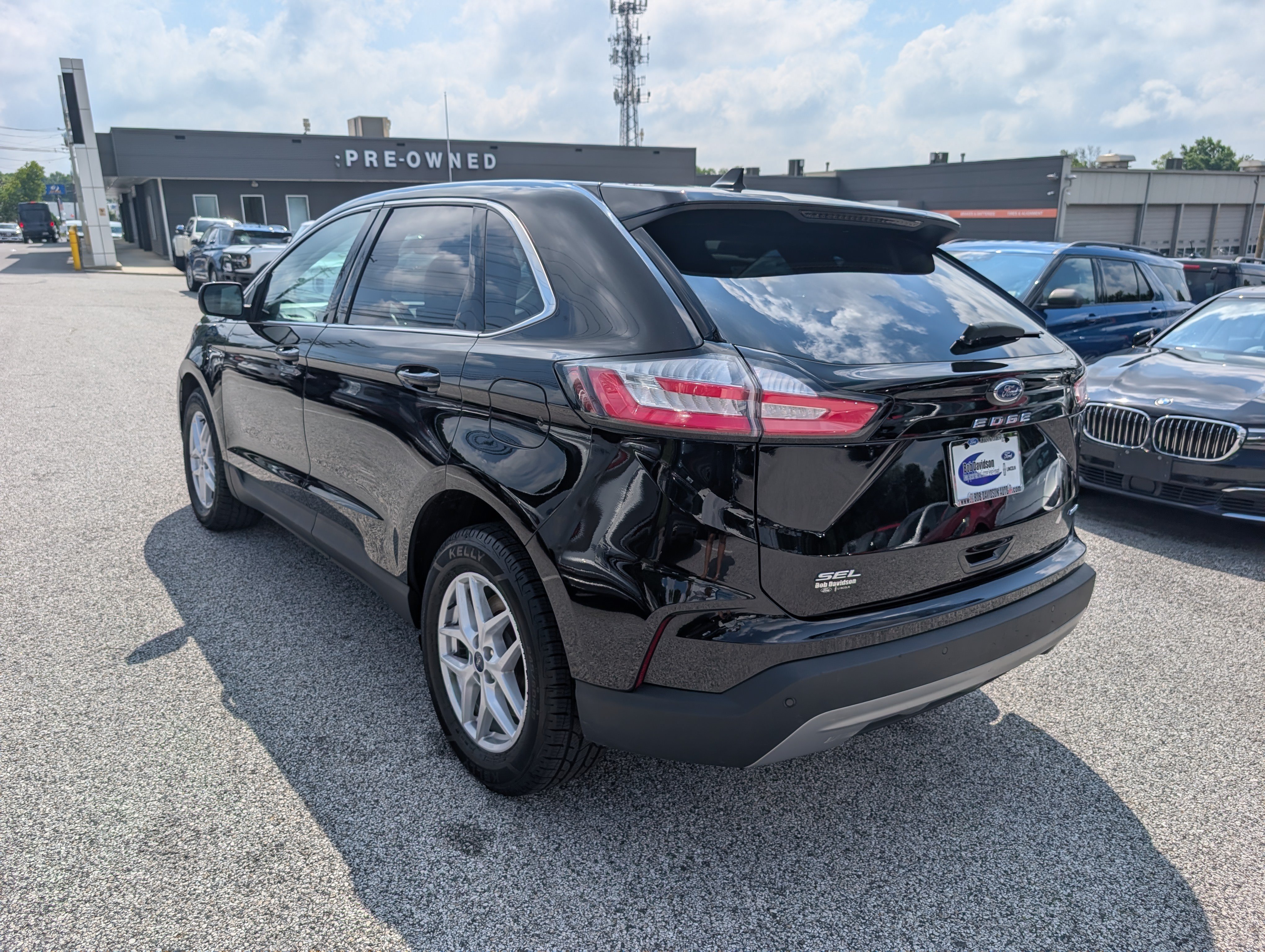 Certified 2022 Ford Edge SEL w/ Convenience Package AWD/4WD image 5