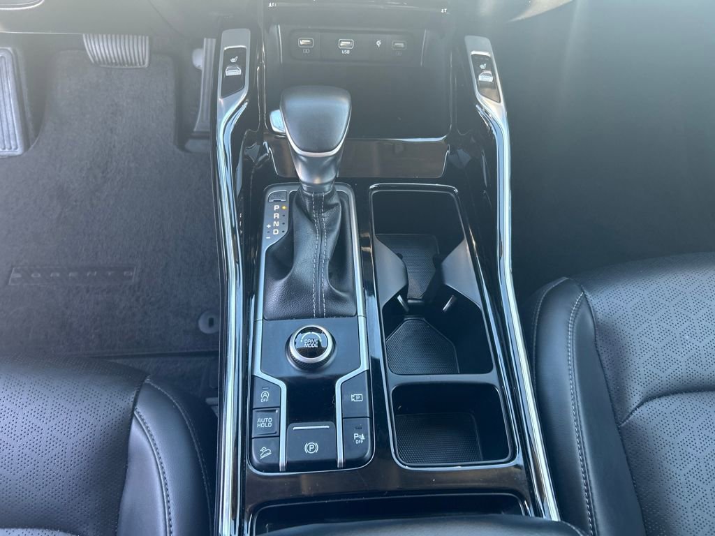 Used 2023 Kia Sorento SX image 12