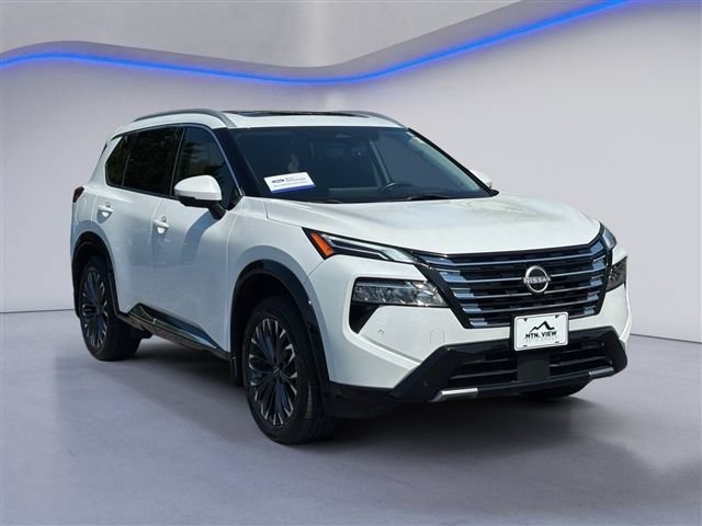 Used 2024 Nissan Rogue Platinum w/ Platinum Premium Package FWD image 5