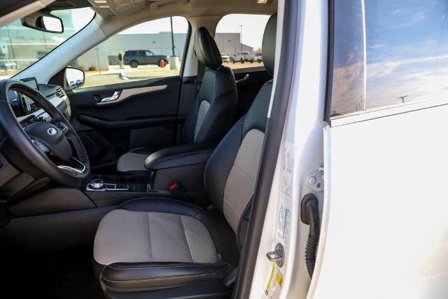 Certified 2022 Ford Escape Titanium w/ Titanium Elite Package image 19