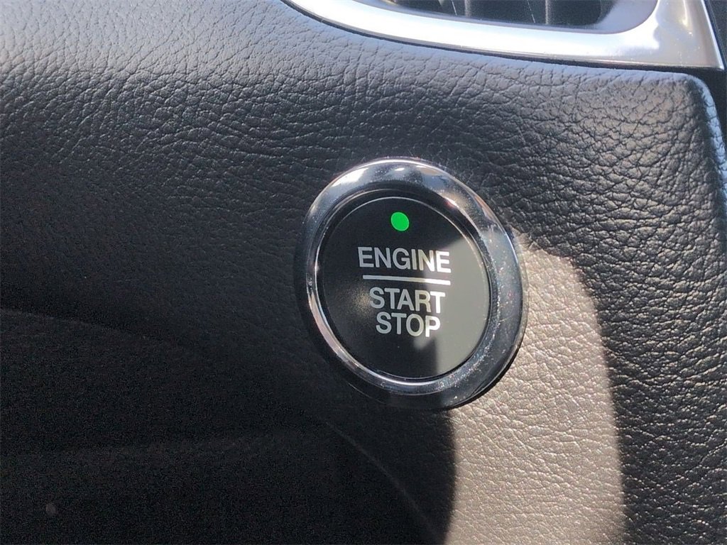 Certified 2023 Ford Edge Titanium w/ Class II Trailer Tow Package image 16