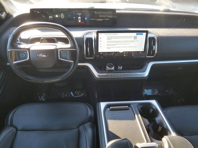 Certified 2025 Ford Expedition Platinum w/ Stealth Performance Package image 17
