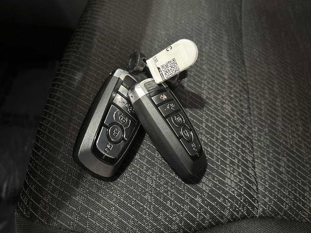 Certified 2022 Ford F150 XLT w/ Equipment Group 302A High image 31