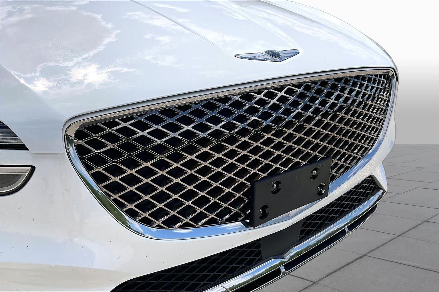 Used 2025 Genesis GV70 2.5T AWD/4WD image 32