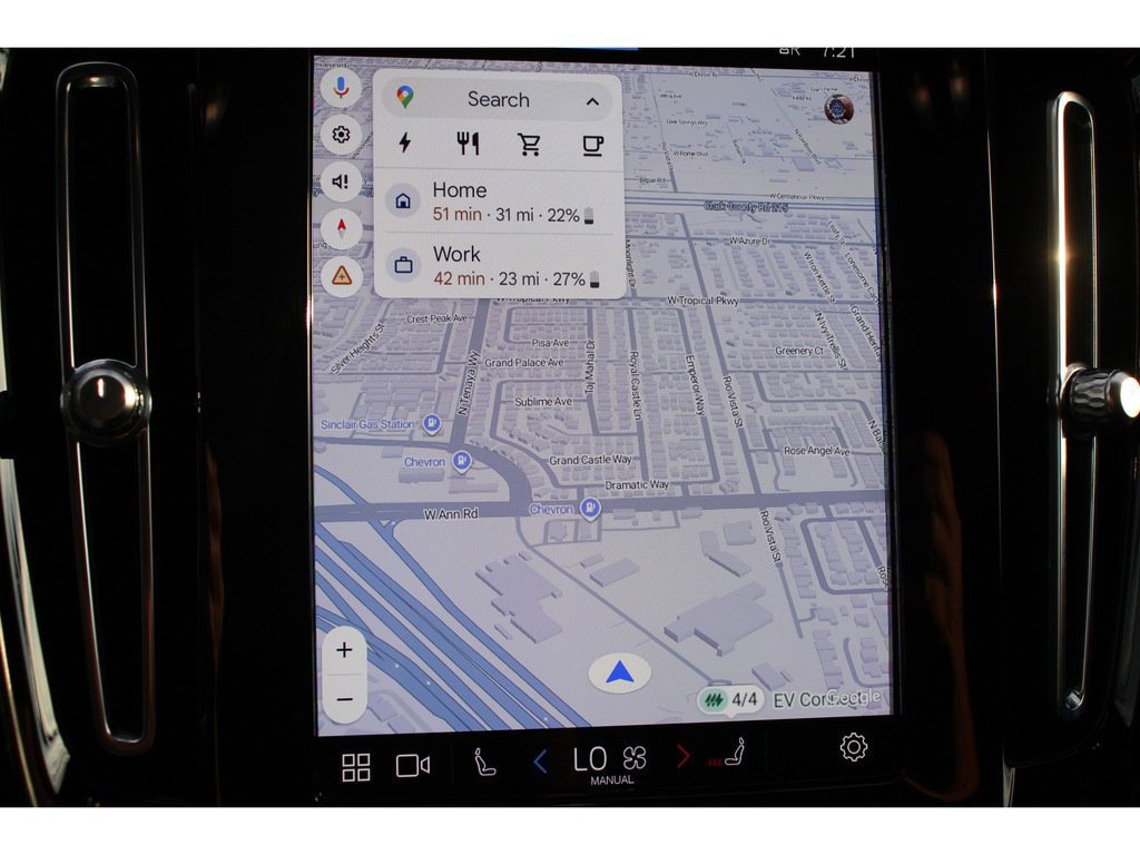 Used 2023 Volvo C40 P8 Recharge Plus image 33