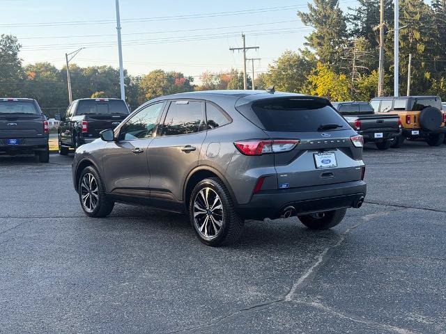Certified 2021 Ford Escape SE w/ SE Sport Appearance Package AWD/4WD image 5