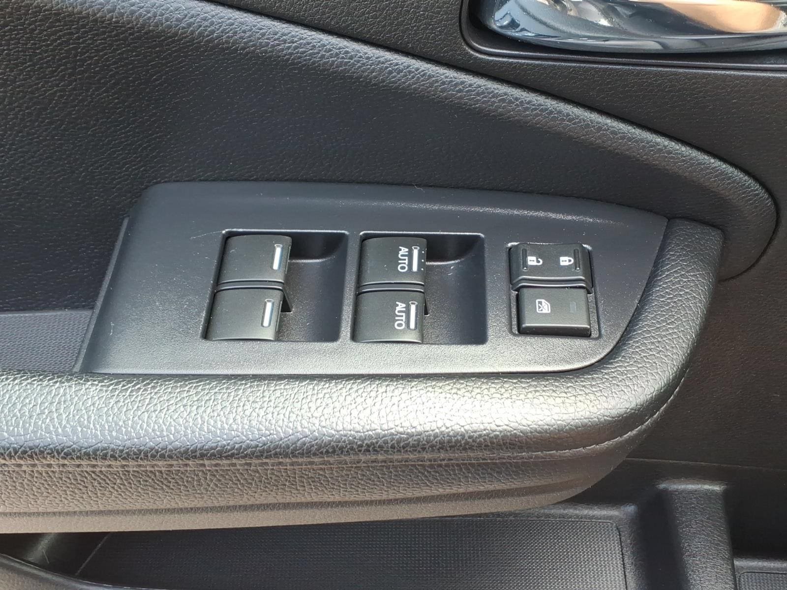 Used 2019 Honda Pilot Touring image 25