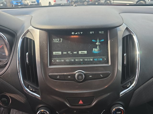 Used 2018 Chevrolet Cruze LT w/ Convenience Package FWD image 16