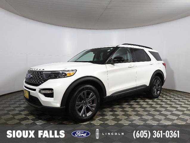 Certified 2024 Ford Explorer XLT w/ Equipment Group 202A