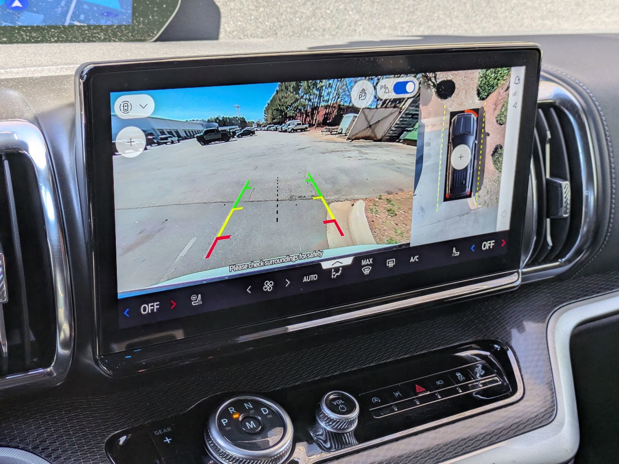 Certified 2025 Ford Expedition Platinum w/ Stealth Performance Package image 22