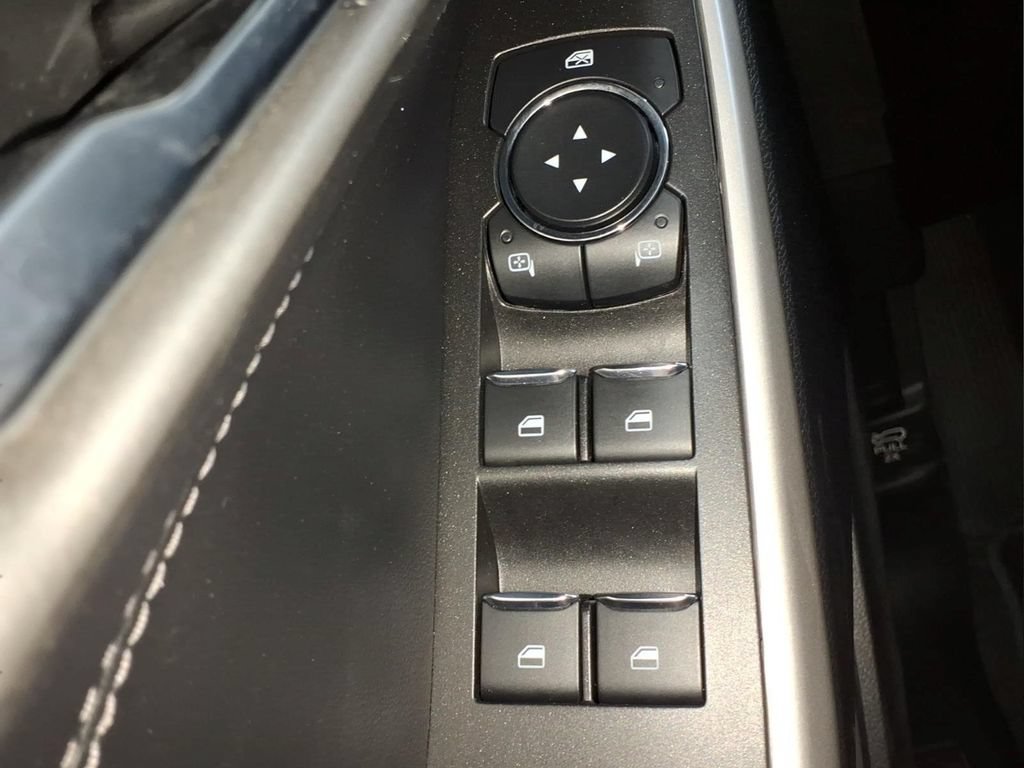 Certified 2023 Ford Explorer XLT w/ Equipment Group 202A AWD/4WD image 15