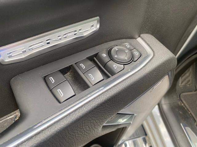 Used 2023 GMC Sierra 1500 Denali w/ Technology Package AWD/4WD image 13