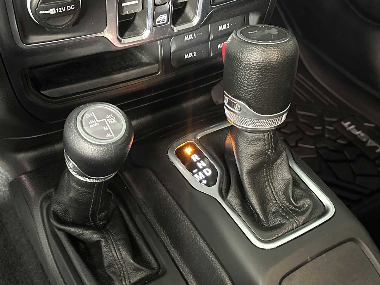 Used 2023 Jeep Wrangler Unlimited image 35