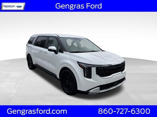 Used 2025 Kia Carnival