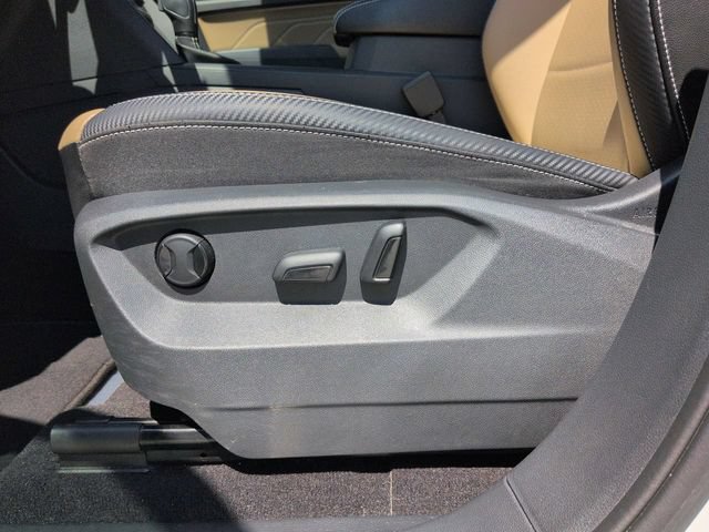Used 2021 Volkswagen Atlas Cross Sport SE w/ V6 Towing Package FWD image 23