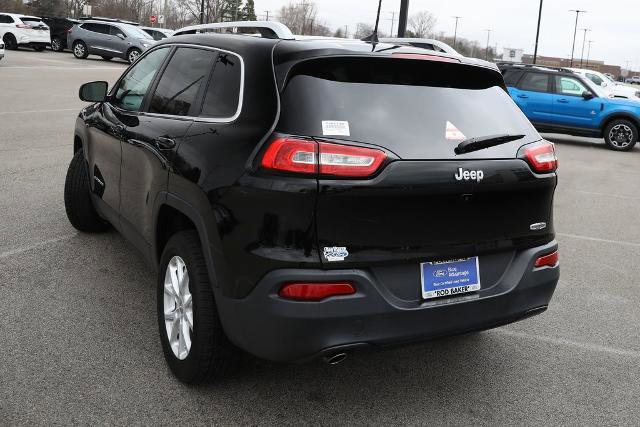 Used 2017 Jeep Cherokee Latitude image 6