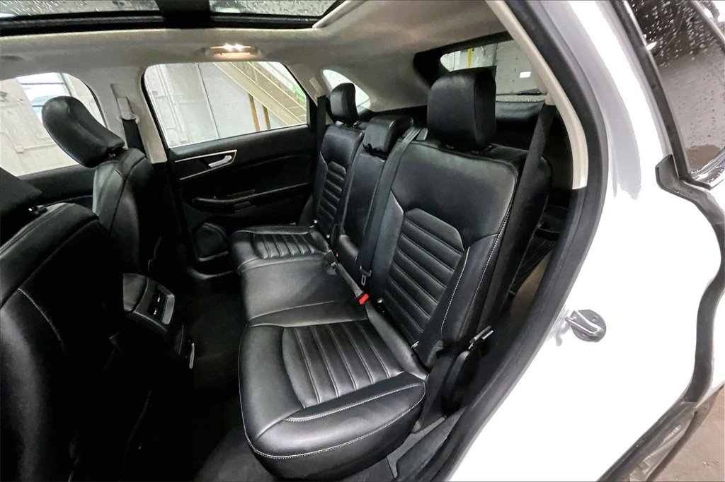 Certified 2022 Ford Edge SEL w/ Convenience Package image 25