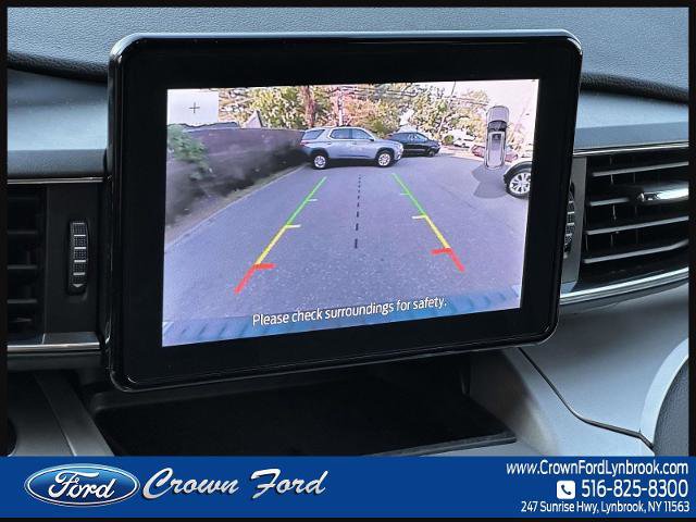 Certified 2022 Ford Explorer XLT w/ Equipment Group 202A AWD/4WD image 29