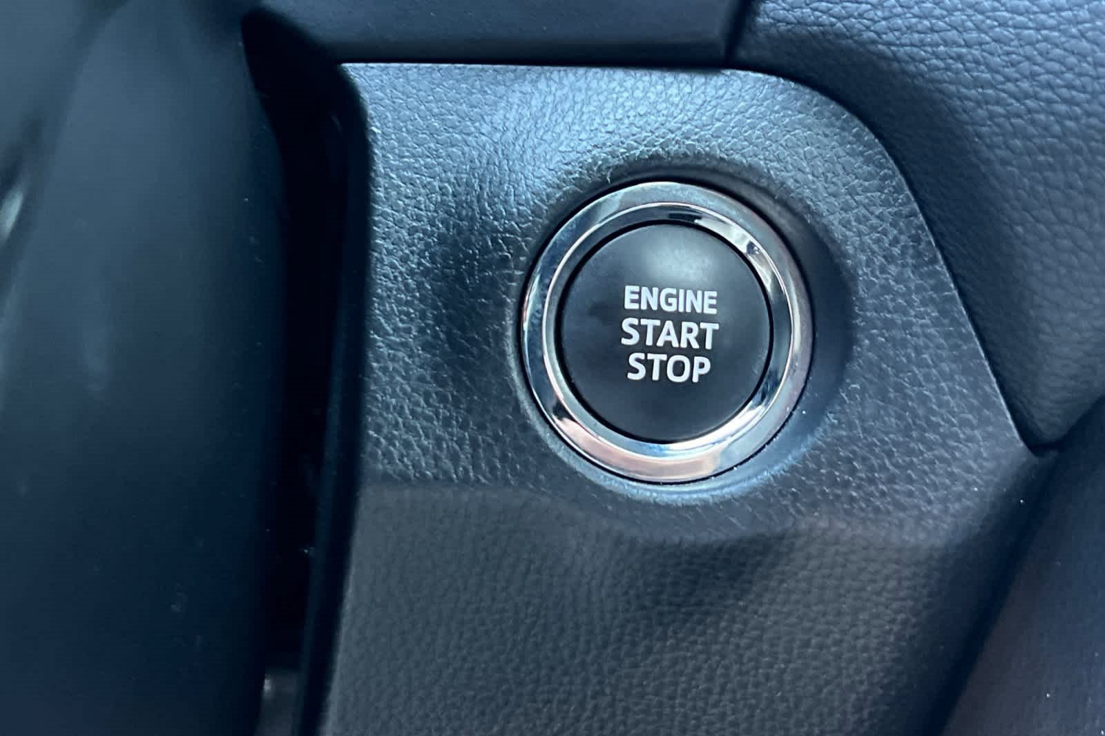 Used 2023 Toyota RAV4 XLE Premium image 22