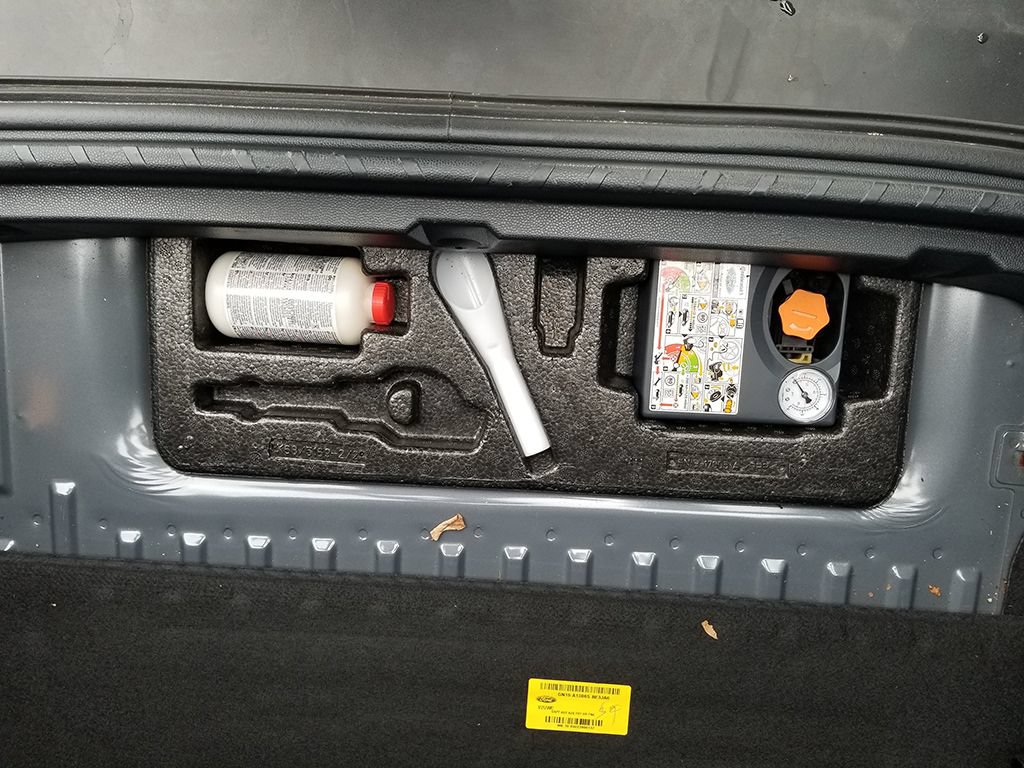 Certified 2022 Ford EcoSport S AWD/4WD image 18