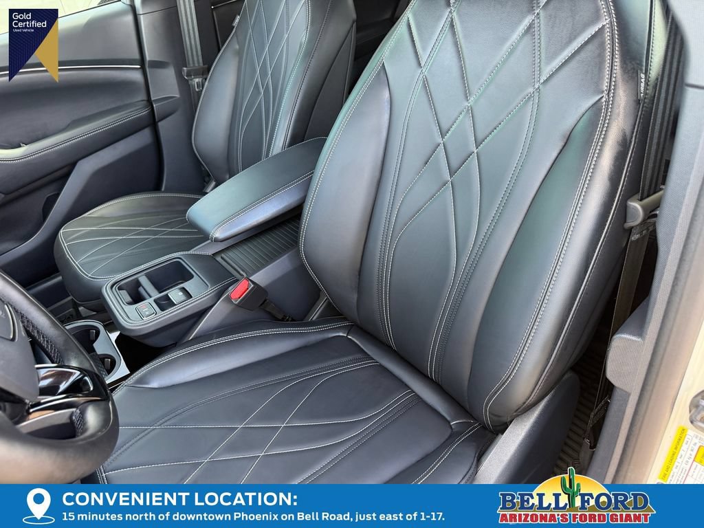 Certified 2025 Ford Mustang Mach-E Select RWD image 17