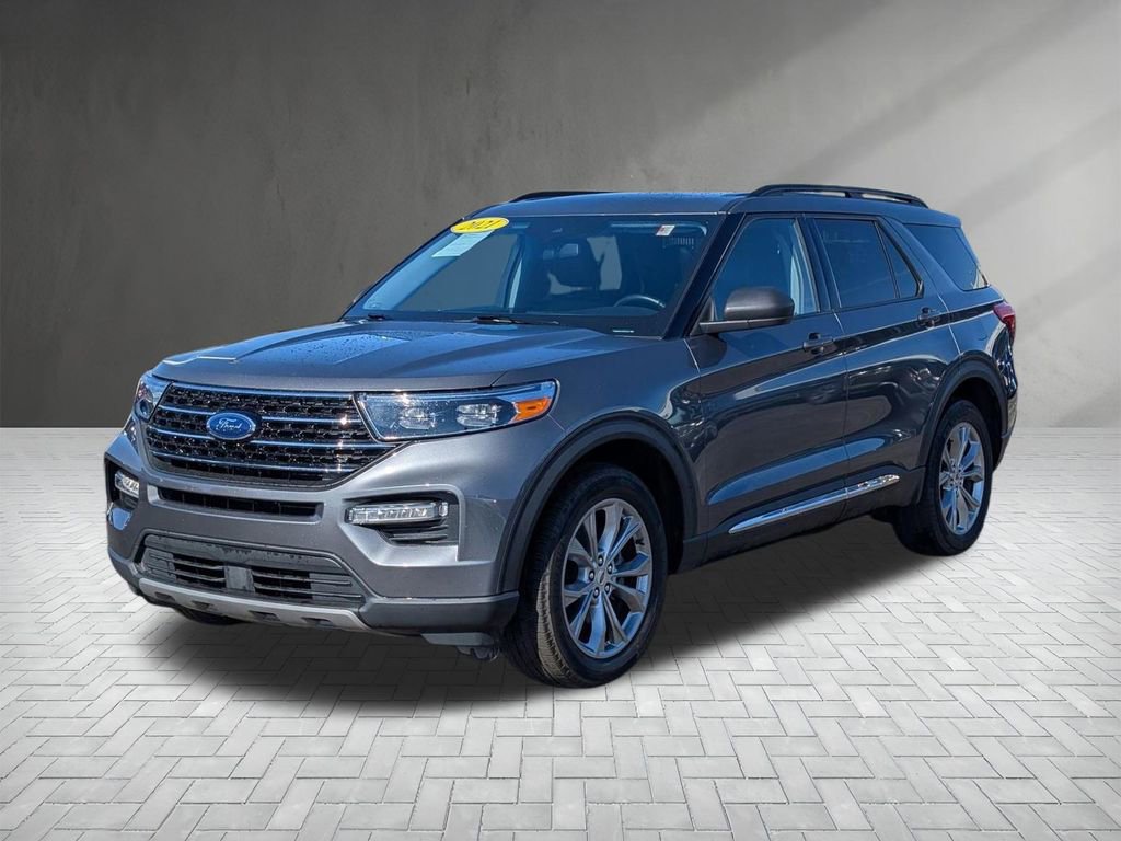 Certified 2021 Ford Explorer XLT w/ Equipment Group 202A image 2