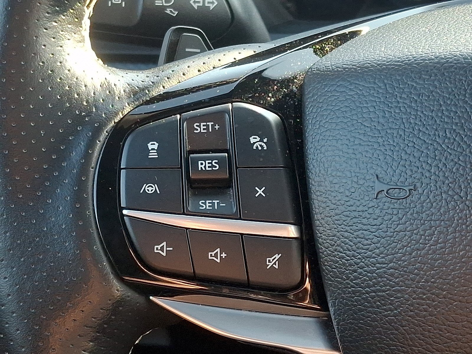 Certified 2022 Ford Explorer ST w/ Equipment Group 401A AWD/4WD image 20