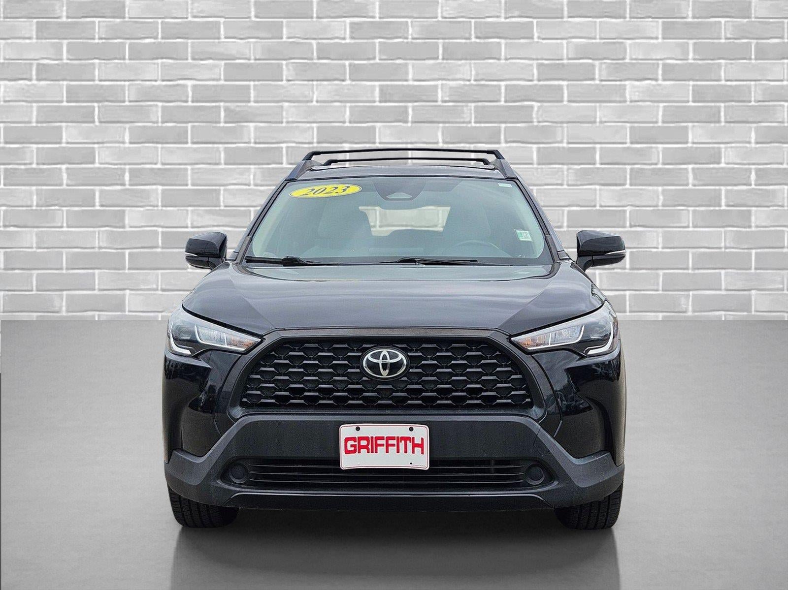 Used 2023 Toyota Corolla Cross LE AWD/4WD image 2