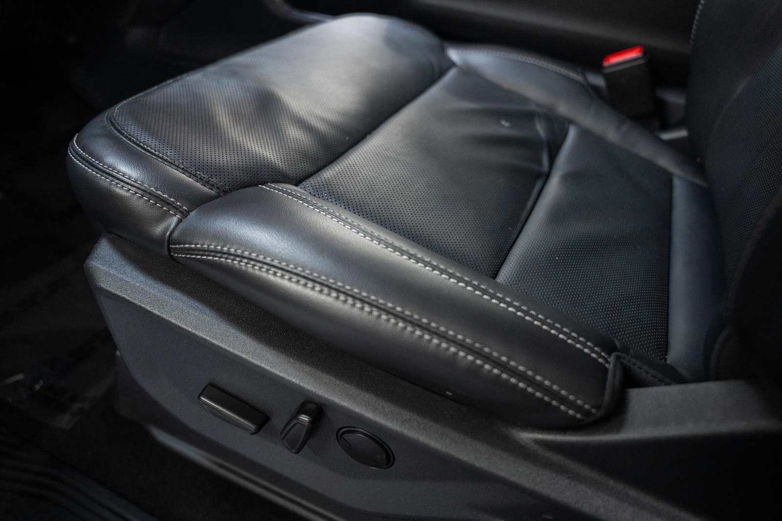 Certified 2025 Ford Expedition Max Platinum image 48