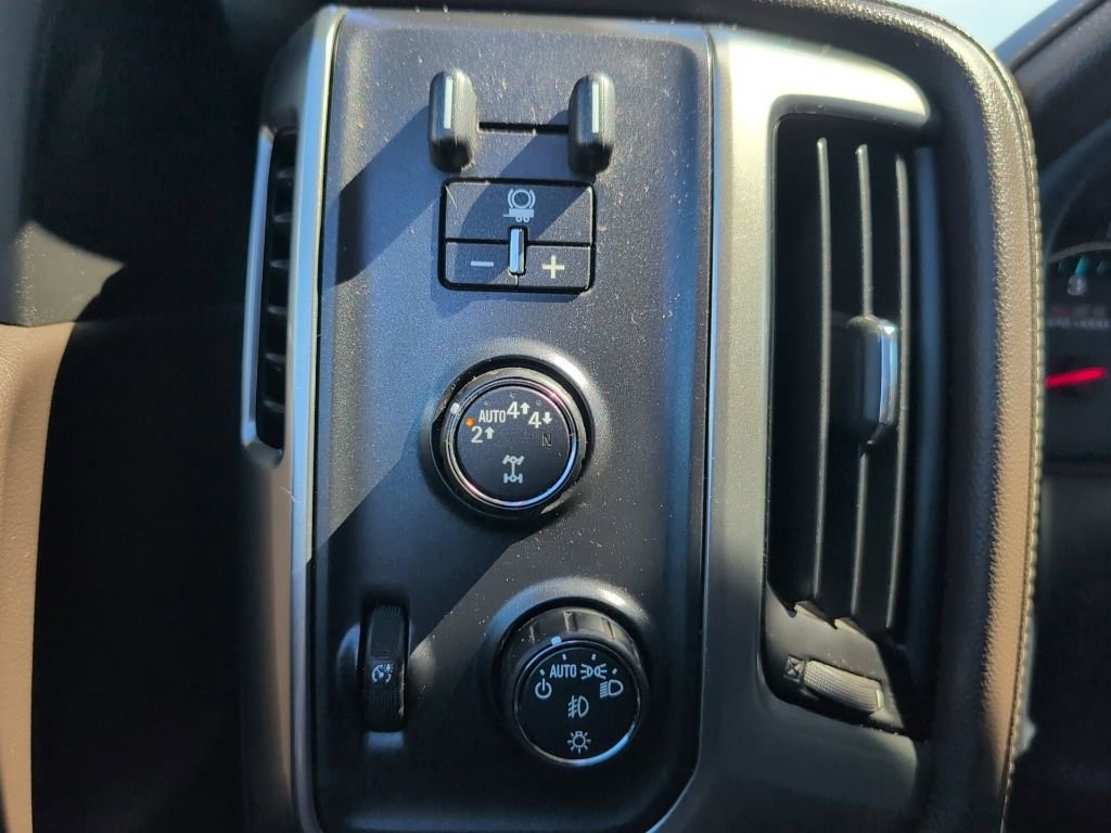 Used 2018 Chevrolet Silverado 1500 LTZ Z71 w/ LTZ Plus Package image 22