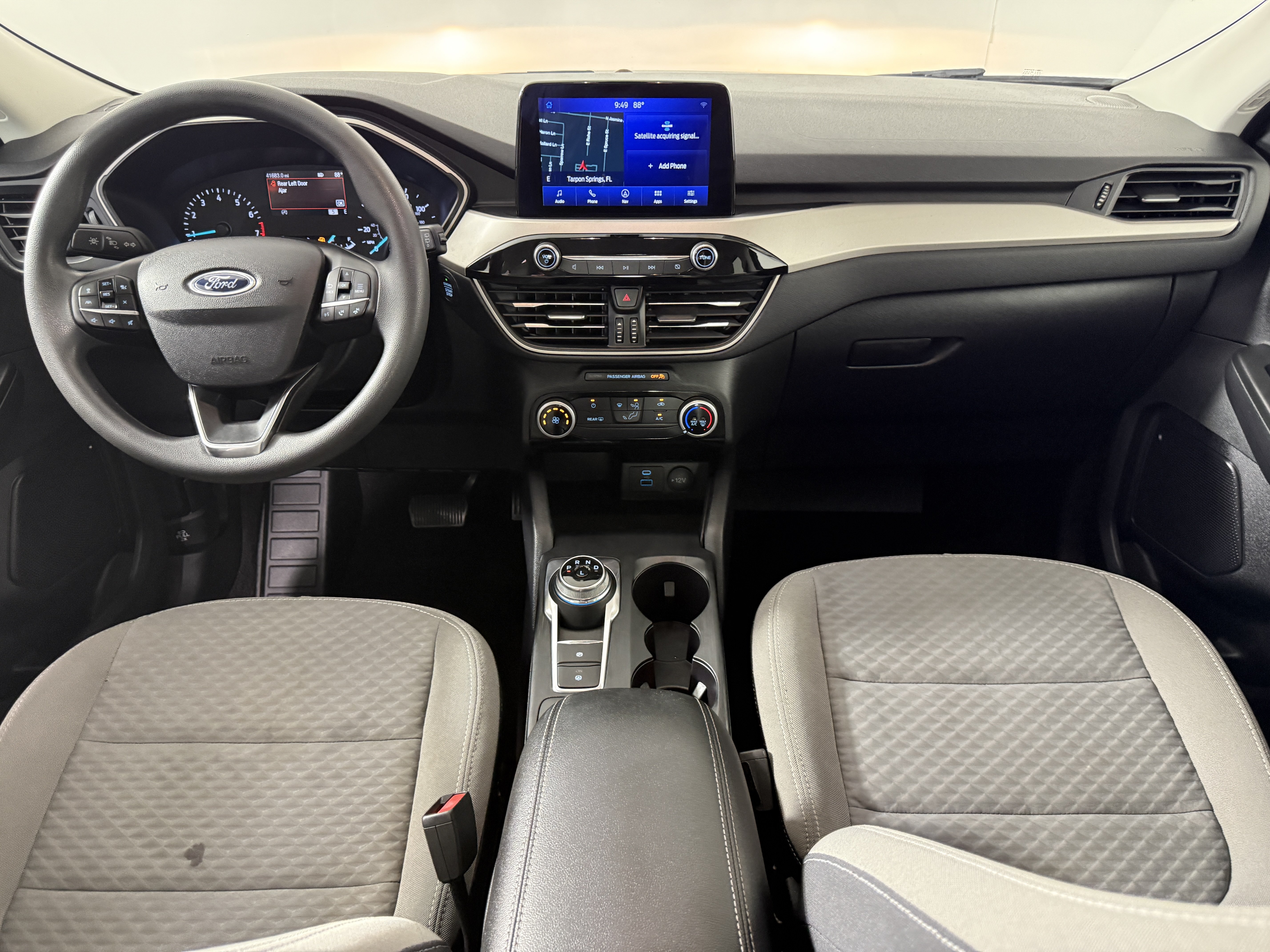 Certified 2022 Ford Escape SE w/ SE Sport Appearance Package FWD image 9