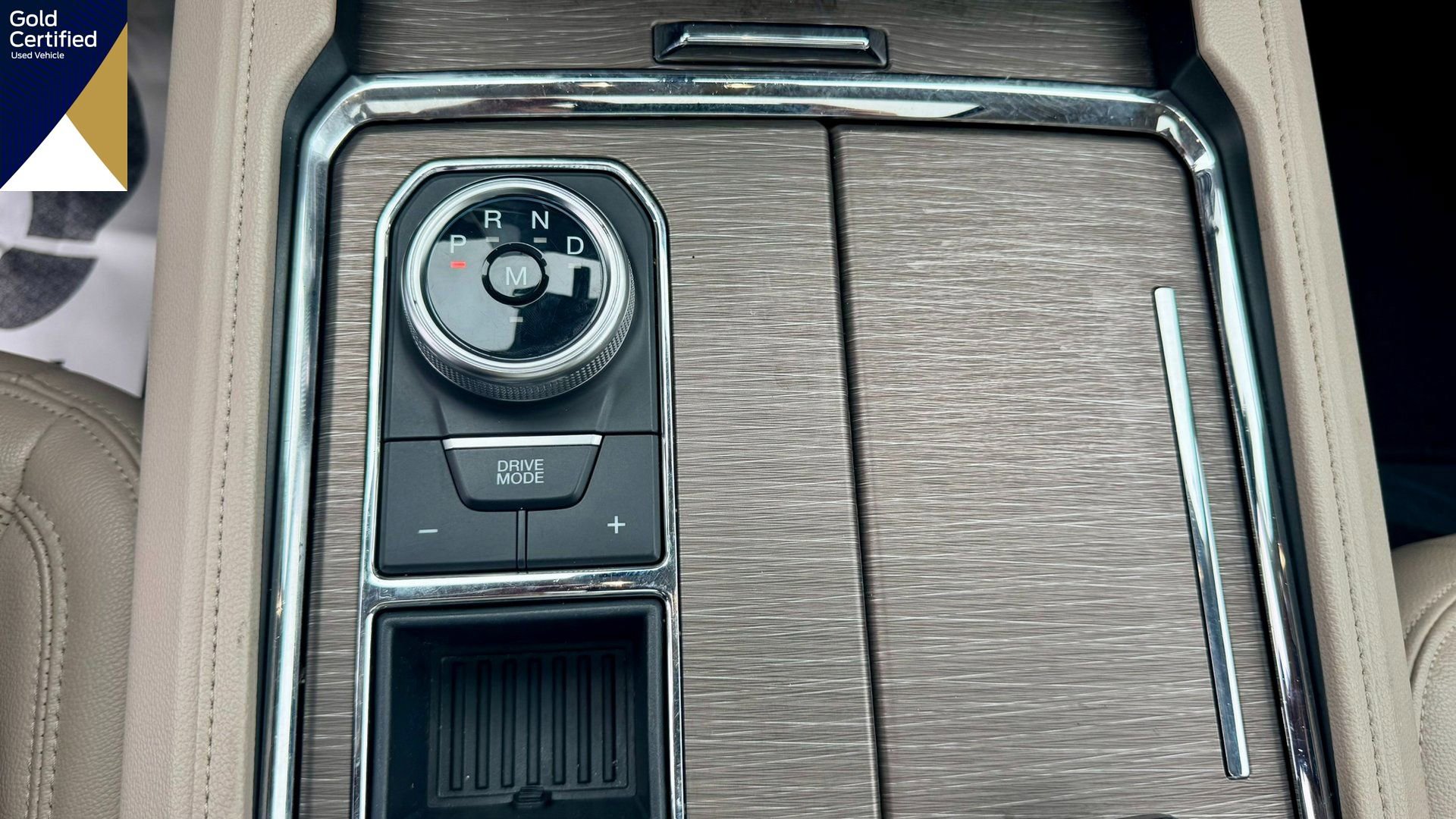 Certified 2024 Ford Expedition Limited image 28