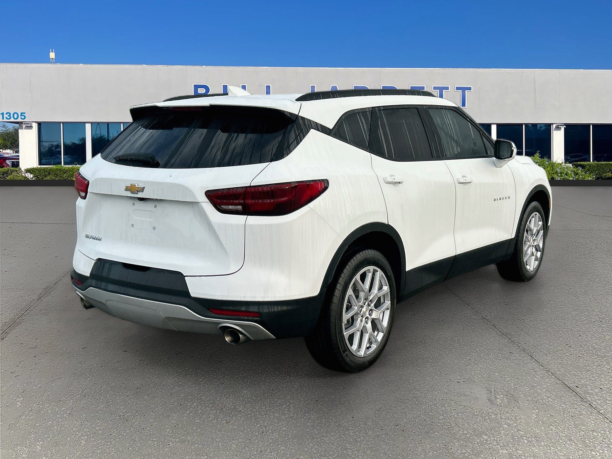 Used 2023 Chevrolet Blazer LT FWD image 7