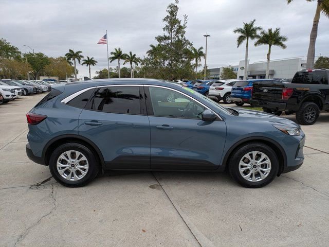 Certified 2023 Ford Escape Active w/ Tech Pack #2 image 5