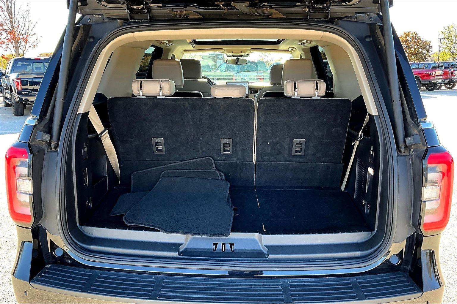Certified 2024 Ford Expedition Limited image 19