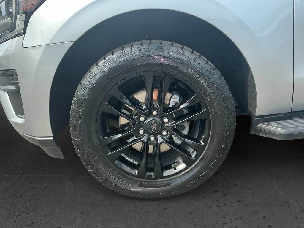 Certified 2024 Ford Expedition XLT RWD image 13
