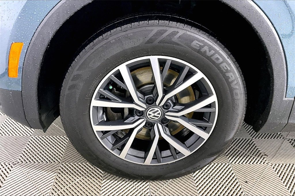 Used 2020 Volkswagen Tiguan SE image 7