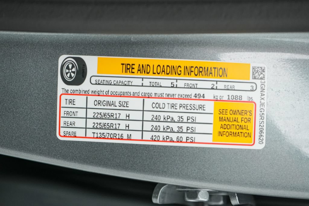 Used 2024 Chevrolet Equinox LT FWD image 22