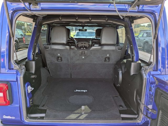 Used 2020 Jeep Wrangler Unlimited Rubicon AWD/4WD image 13