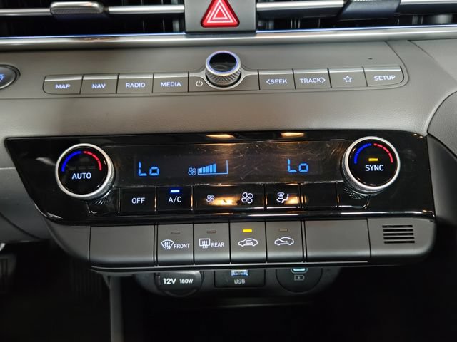 Used 2024 Hyundai Elantra SEL FWD image 20