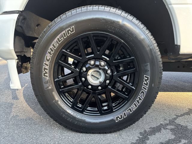 Certified 2021 Ford F250 Platinum w/ FX4 Off-Road Package AWD/4WD image 10
