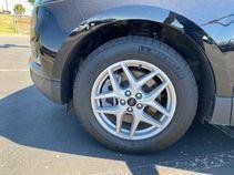 Certified 2024 Ford Edge SEL w/ Convenience Package AWD/4WD image 2